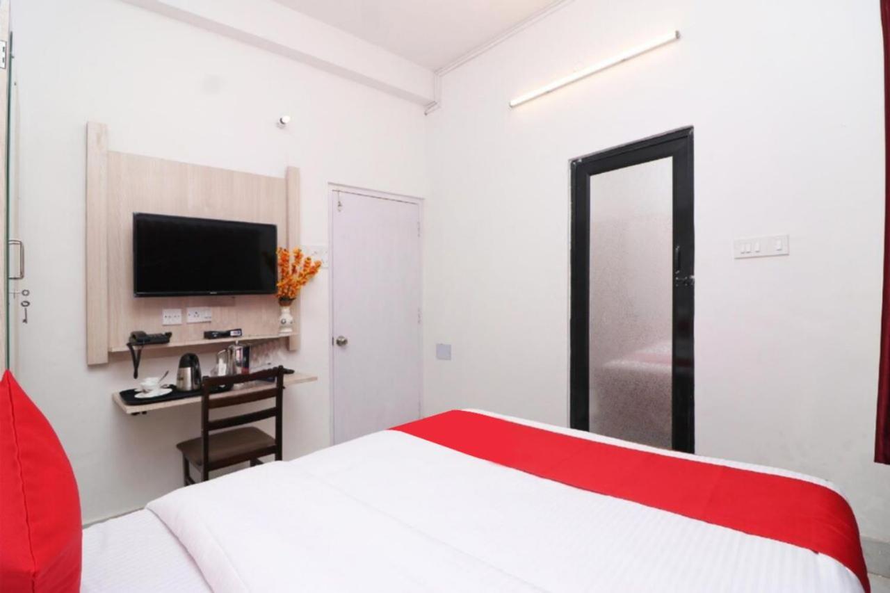 Goroomgo Hotel Manurama Ruby Kolkata Exterior photo