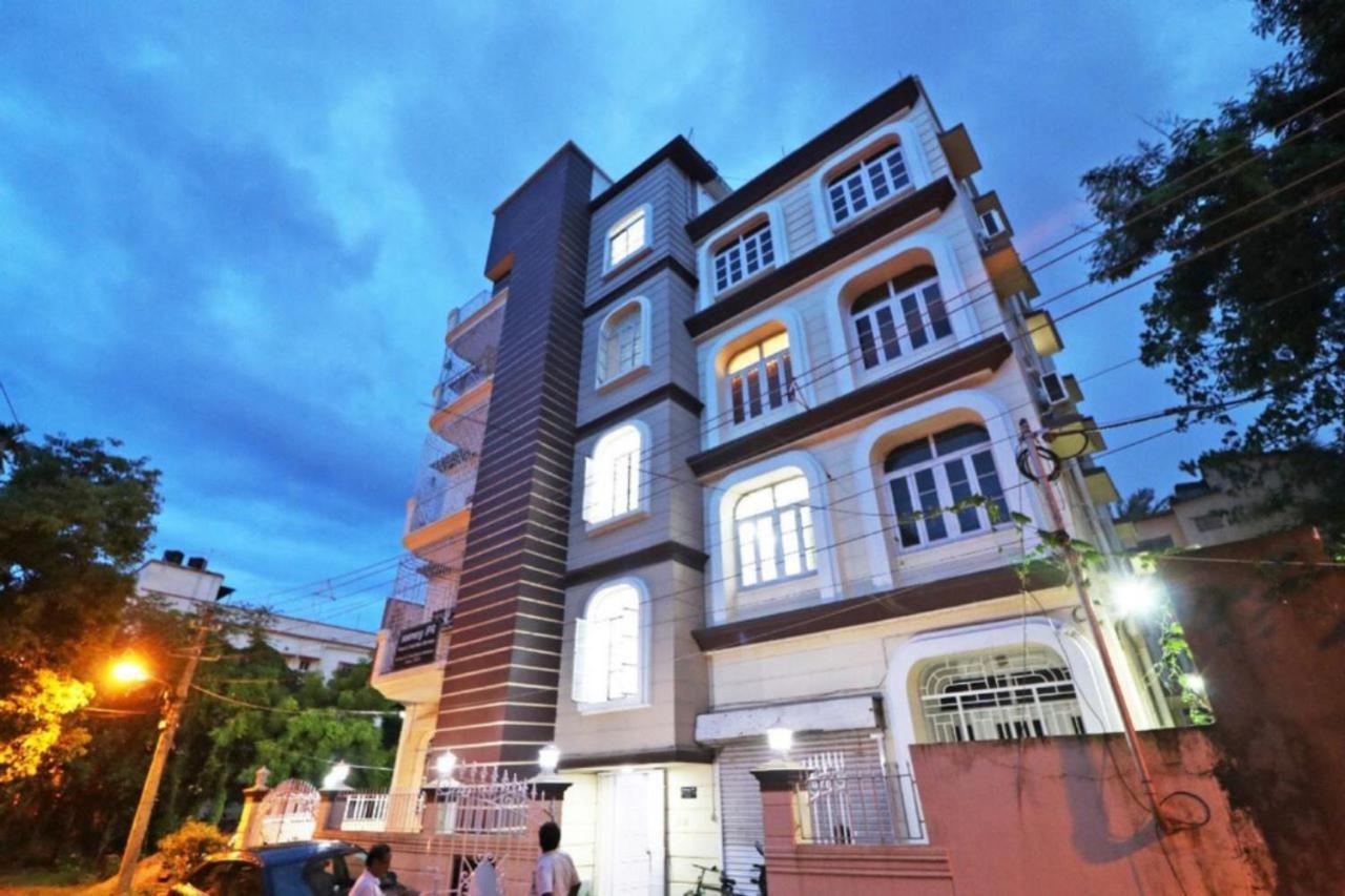 Goroomgo Hotel Manurama Ruby Kolkata Exterior photo