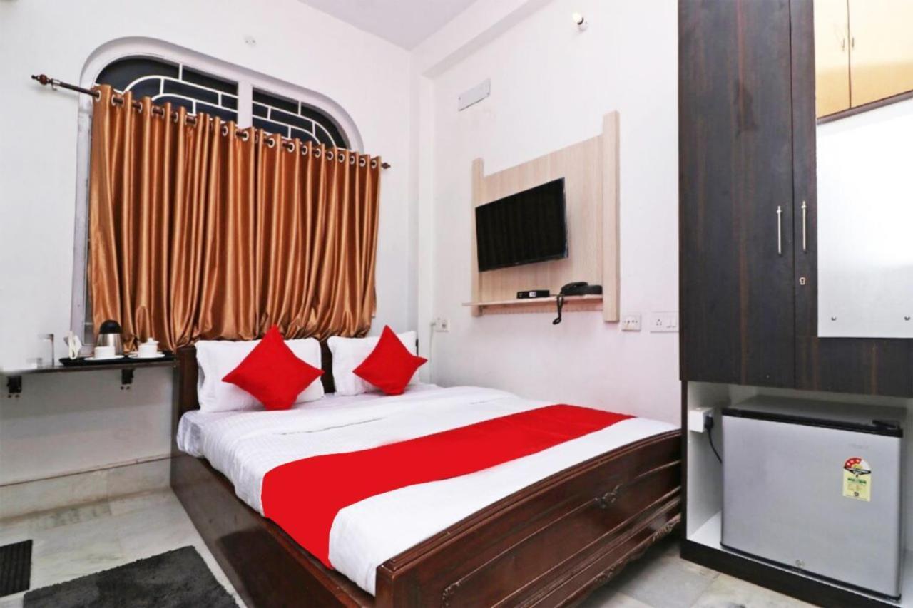 Goroomgo Hotel Manurama Ruby Kolkata Exterior photo